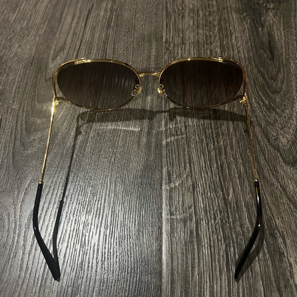 Gucci women’s sunglasses - Picture 2 of 5